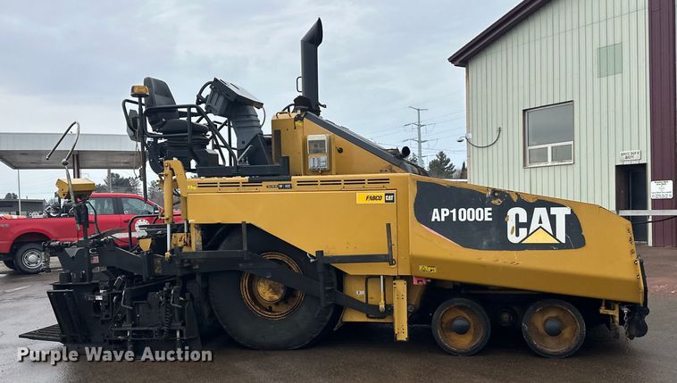 image for item FK1579 2014 Caterpillar AP1000E paver