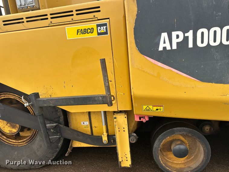 image for item FK1579 2014 Caterpillar AP1000E paver
