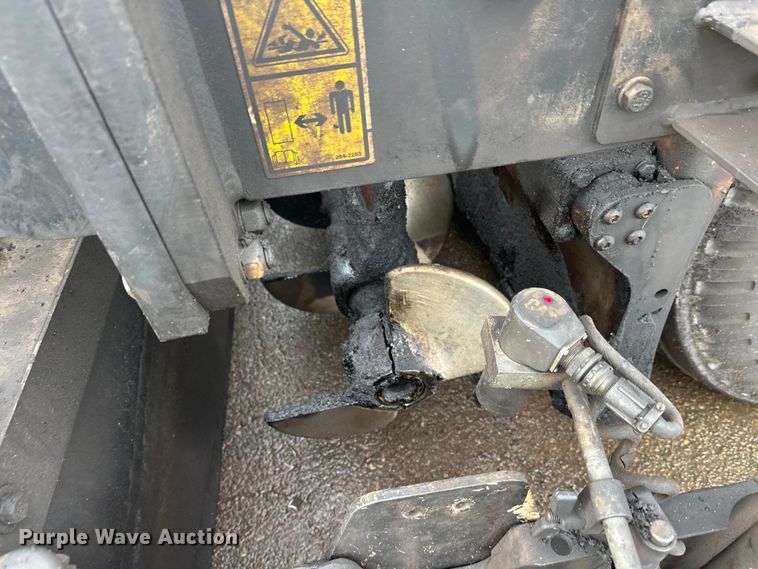 image for item FK1579 2014 Caterpillar AP1000E paver