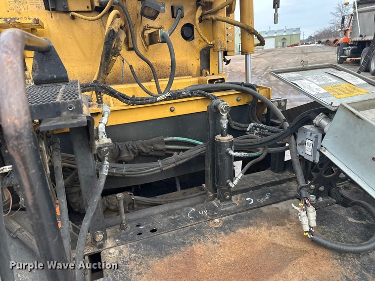 image for item FK1579 2014 Caterpillar AP1000E paver