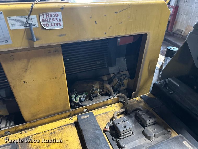 image for item FK1579 2014 Caterpillar AP1000E paver