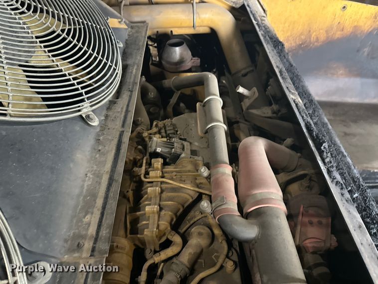 image for item FK1579 2014 Caterpillar AP1000E paver