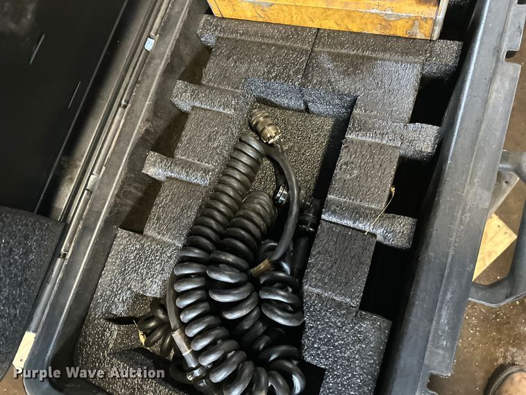 image for item FK1579 2014 Caterpillar AP1000E paver