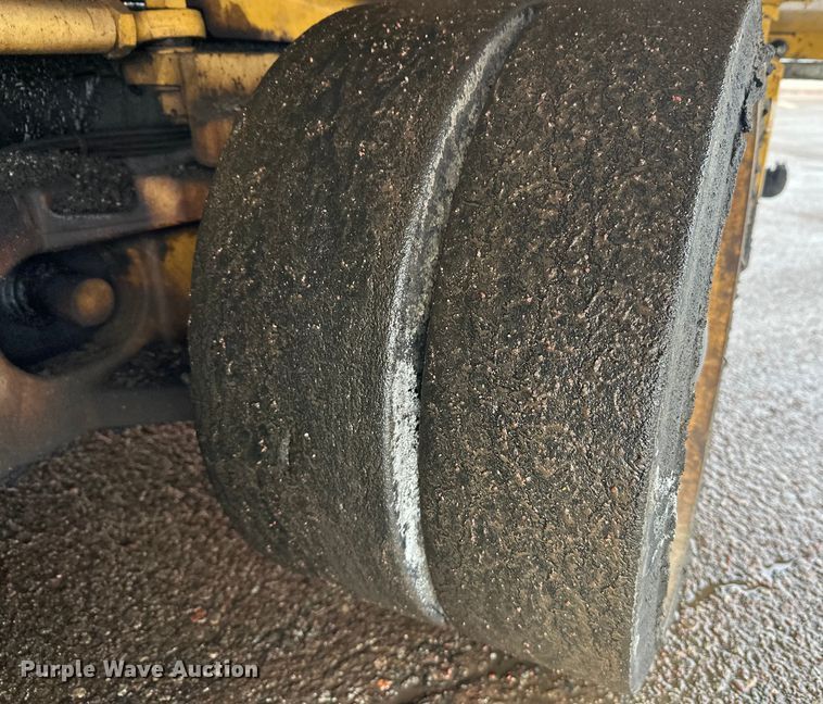 image for item FK1579 2014 Caterpillar AP1000E paver