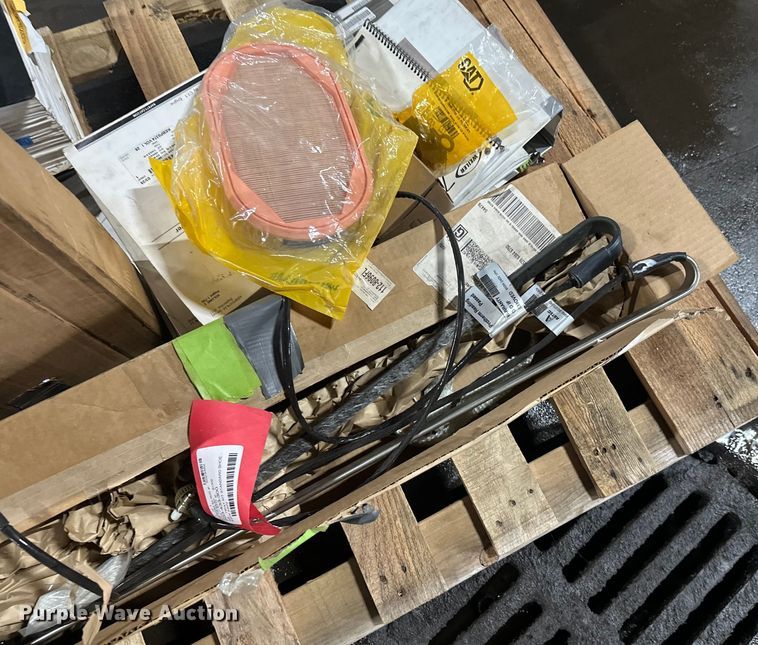 image for item FK1579 2014 Caterpillar AP1000E paver