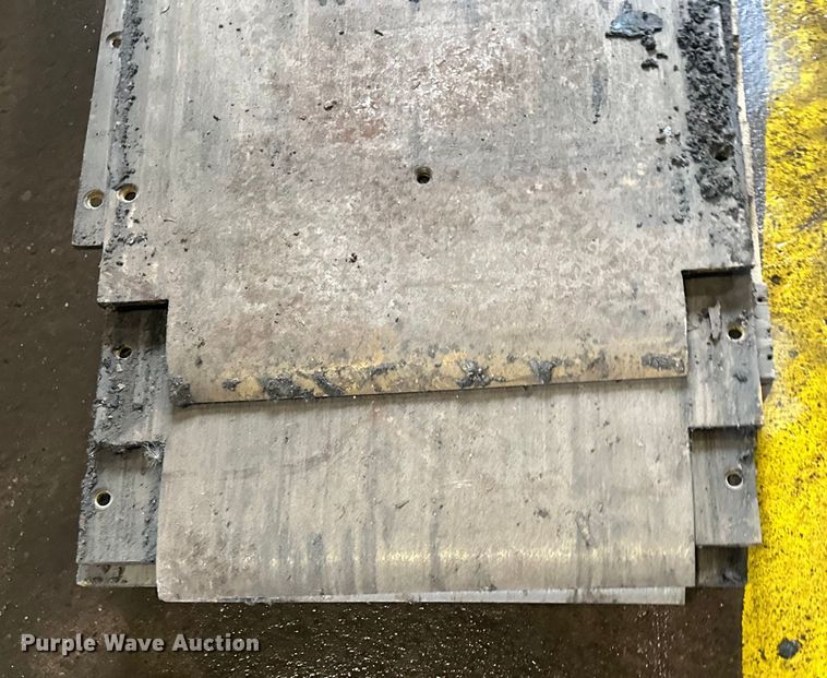 image for item FK1579 2014 Caterpillar AP1000E paver