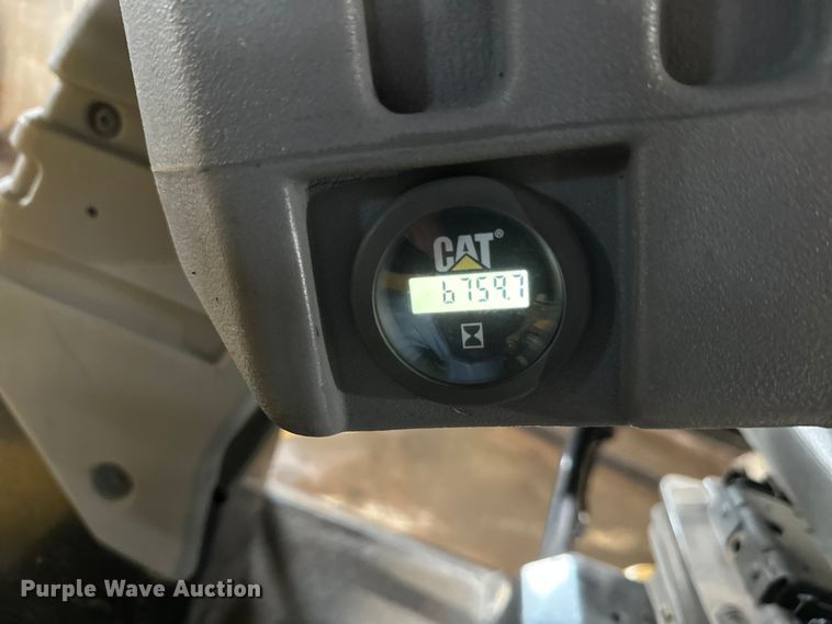 image for item FK1579 2014 Caterpillar AP1000E paver