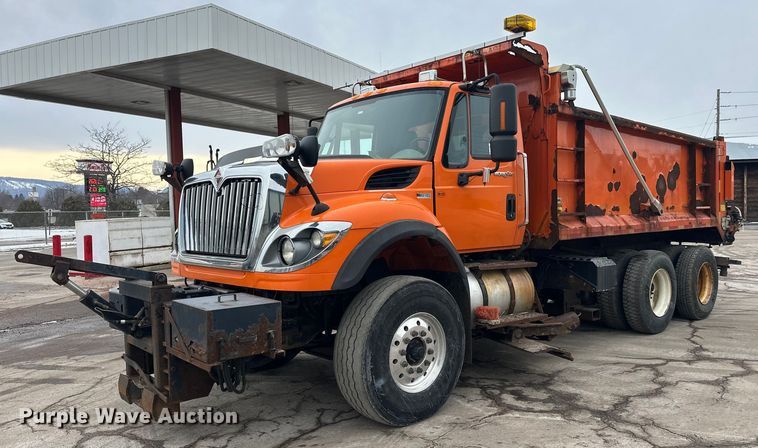 image for item FK1580 2012 International SF637 dump truck