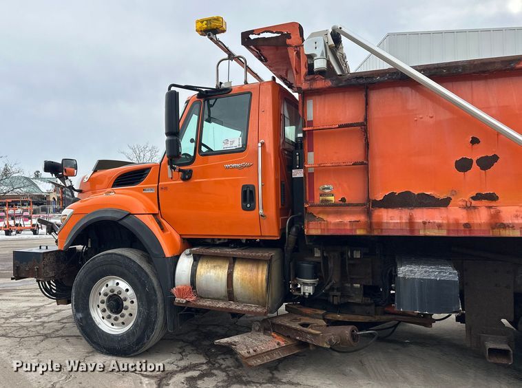 image for item FK1580 2012 International SF637 dump truck
