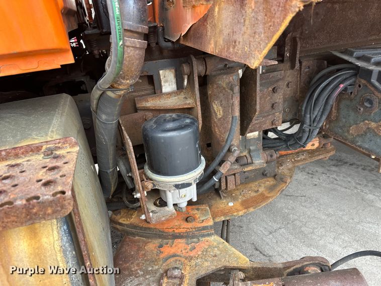 image for item FK1580 2012 International SF637 dump truck