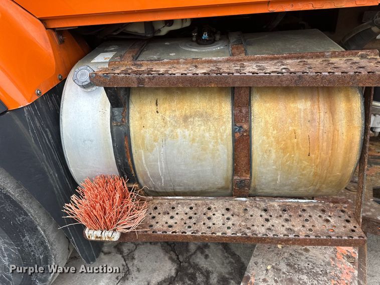 image for item FK1580 2012 International SF637 dump truck