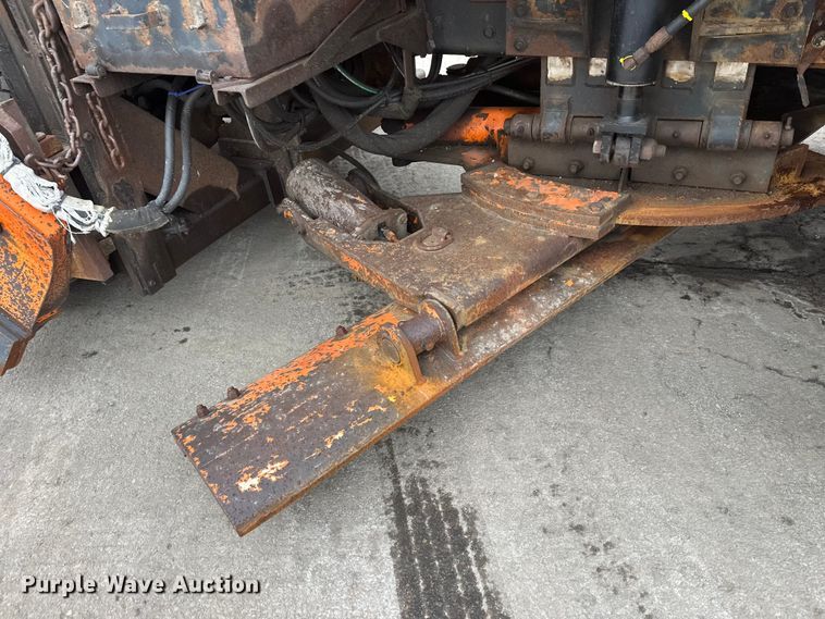 image for item FK1580 2012 International SF637 dump truck