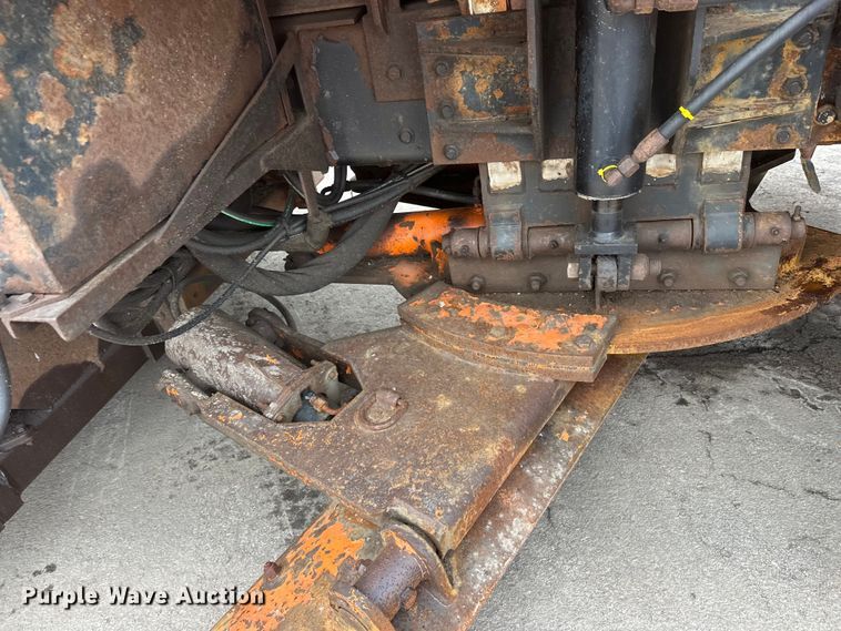 image for item FK1580 2012 International SF637 dump truck