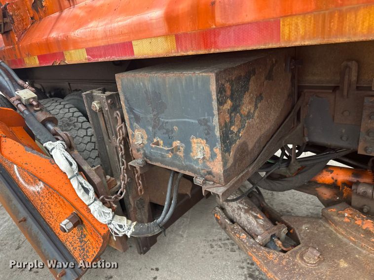 image for item FK1580 2012 International SF637 dump truck