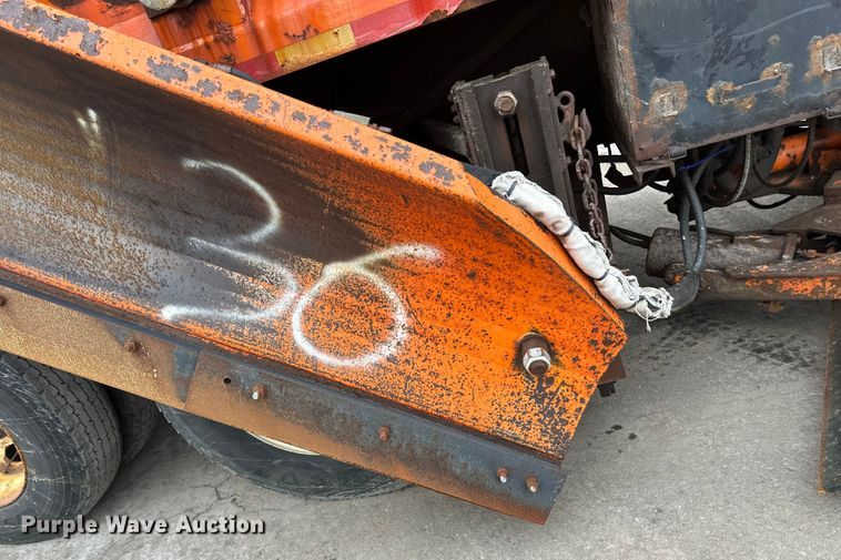 image for item FK1580 2012 International SF637 dump truck