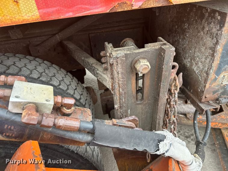 image for item FK1580 2012 International SF637 dump truck