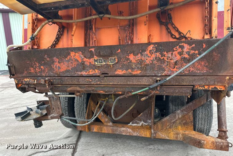 image for item FK1580 2012 International SF637 dump truck