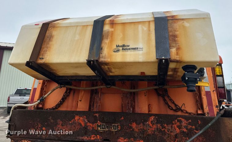 image for item FK1580 2012 International SF637 dump truck