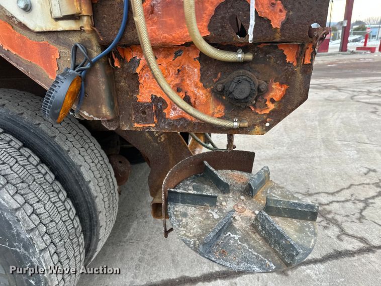 image for item FK1580 2012 International SF637 dump truck