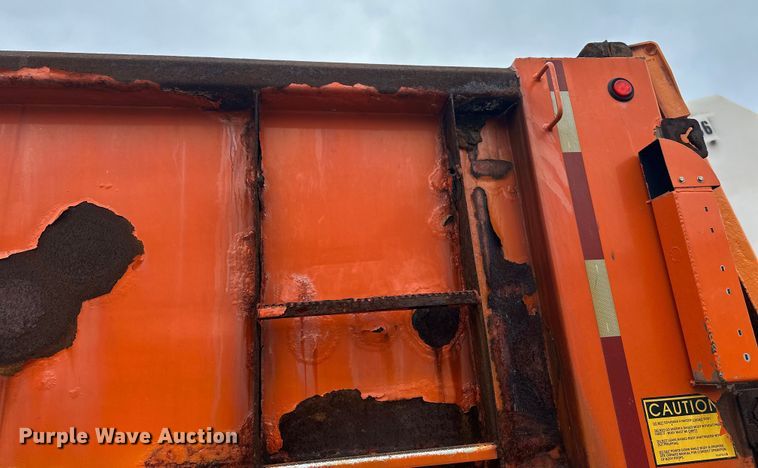 image for item FK1580 2012 International SF637 dump truck