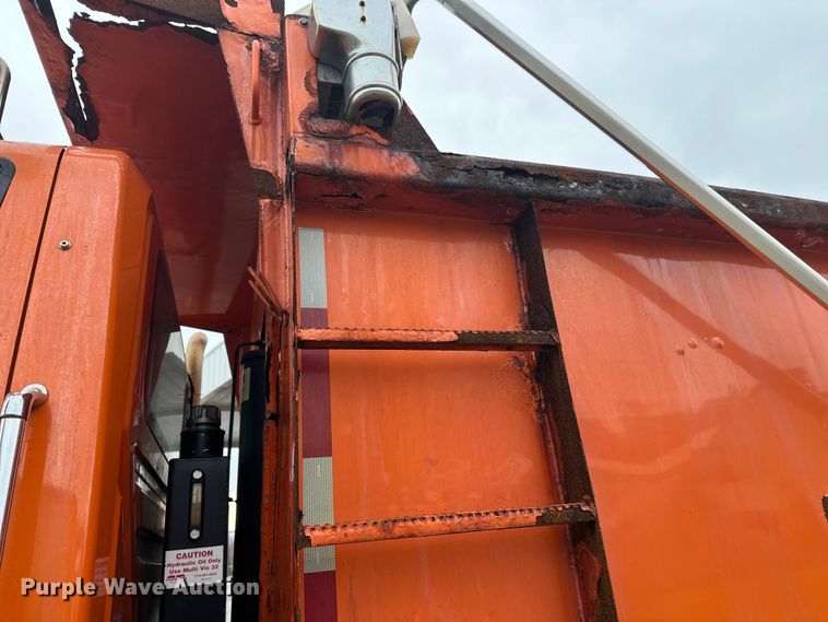 image for item FK1580 2012 International SF637 dump truck