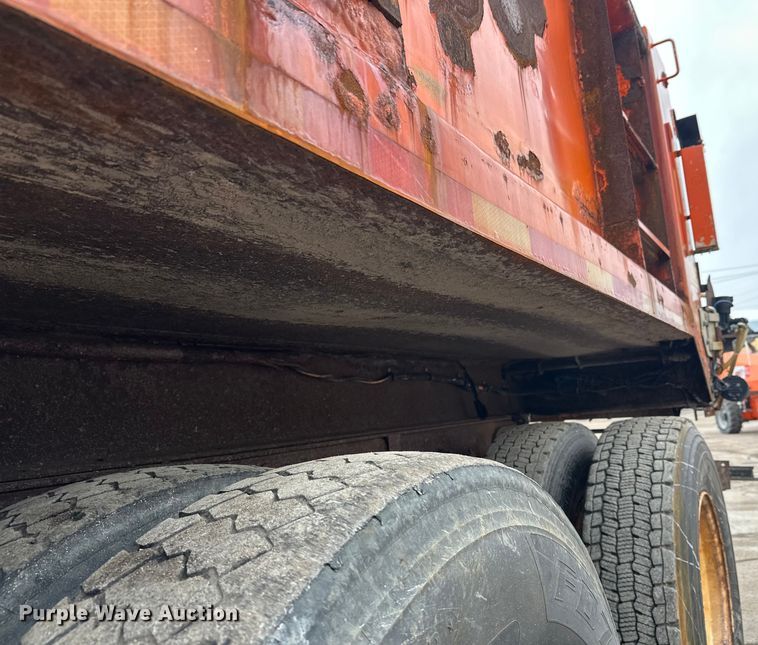 image for item FK1580 2012 International SF637 dump truck