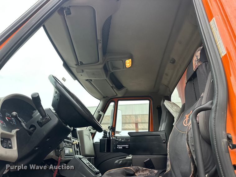 image for item FK1580 2012 International SF637 dump truck