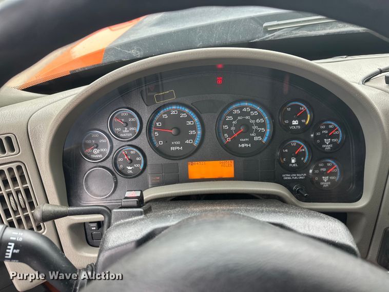 image for item FK1580 2012 International SF637 dump truck