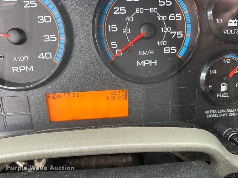 image for item FK1580 2012 International SF637 dump truck