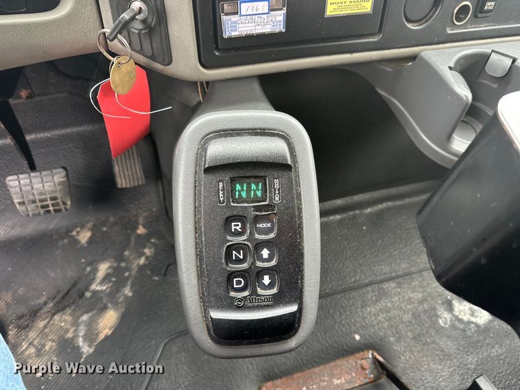 image for item FK1580 2012 International SF637 dump truck