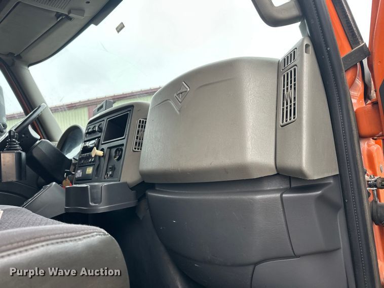 image for item FK1580 2012 International SF637 dump truck