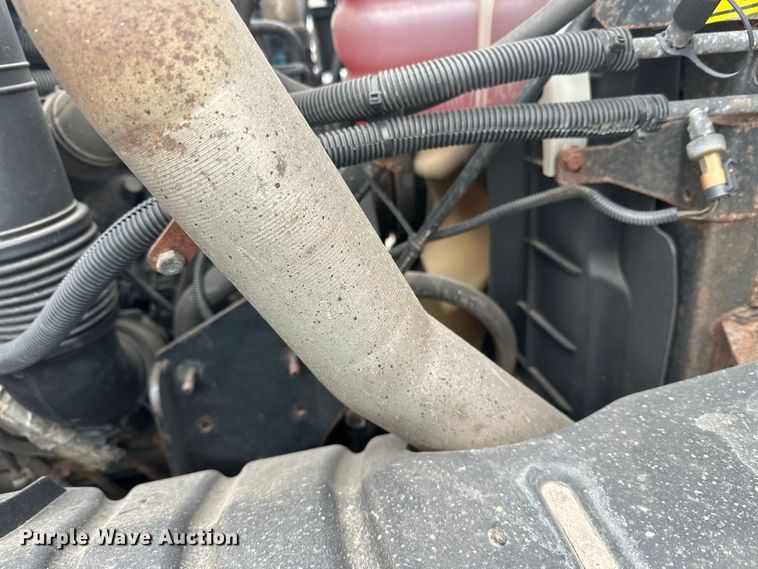 image for item FK1580 2012 International SF637 dump truck