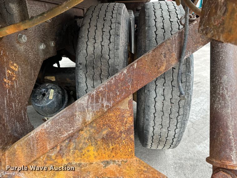 image for item FK1580 2012 International SF637 dump truck