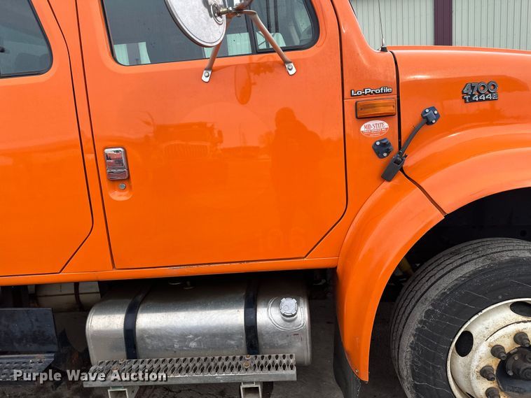 image for item FK1581 2002 International 4700 Low Profile Crew Cab flatbed truck