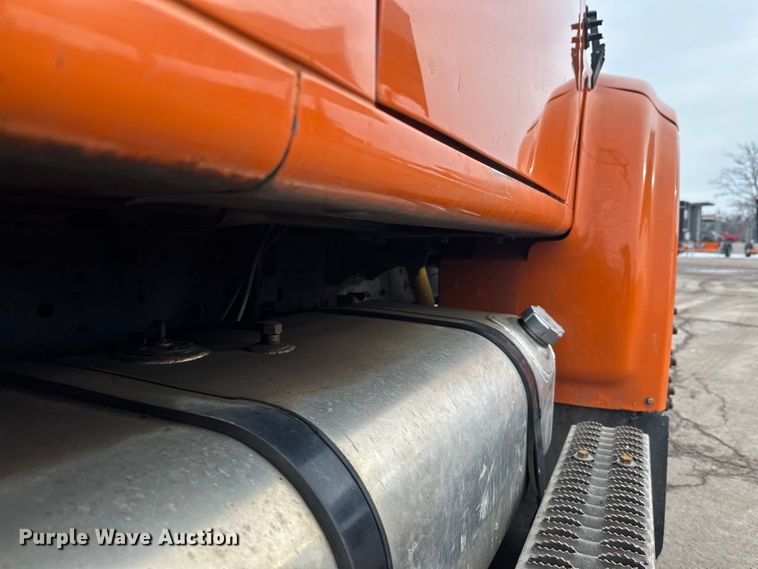 image for item FK1581 2002 International 4700 Low Profile Crew Cab flatbed truck