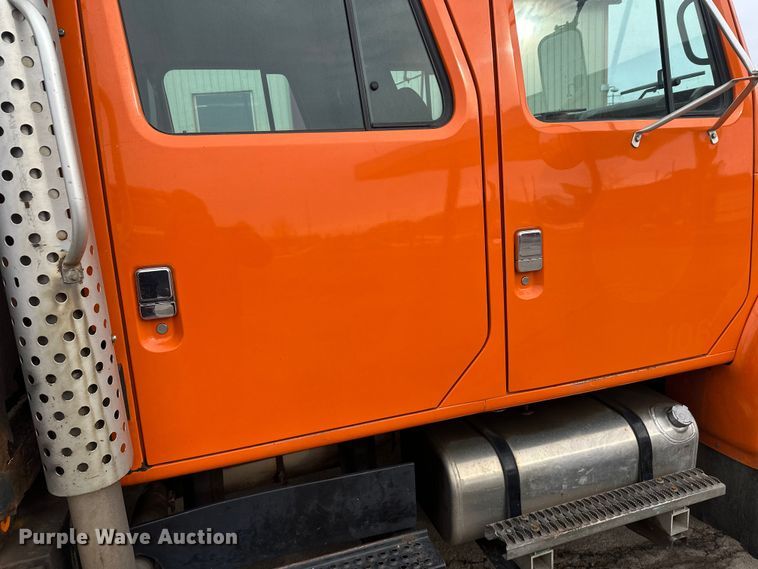 image for item FK1581 2002 International 4700 Low Profile Crew Cab flatbed truck