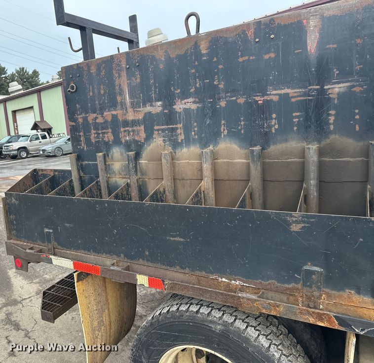 image for item FK1581 2002 International 4700 Low Profile Crew Cab flatbed truck