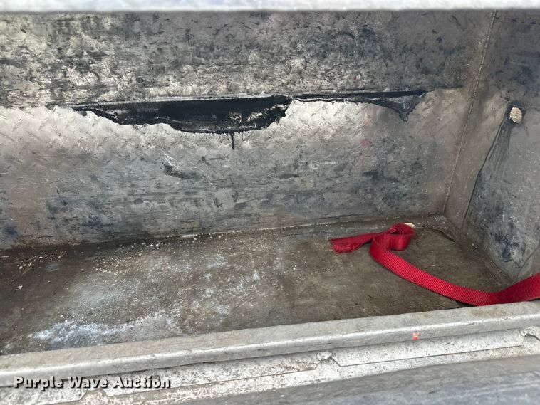 image for item FK1581 2002 International 4700 Low Profile Crew Cab flatbed truck