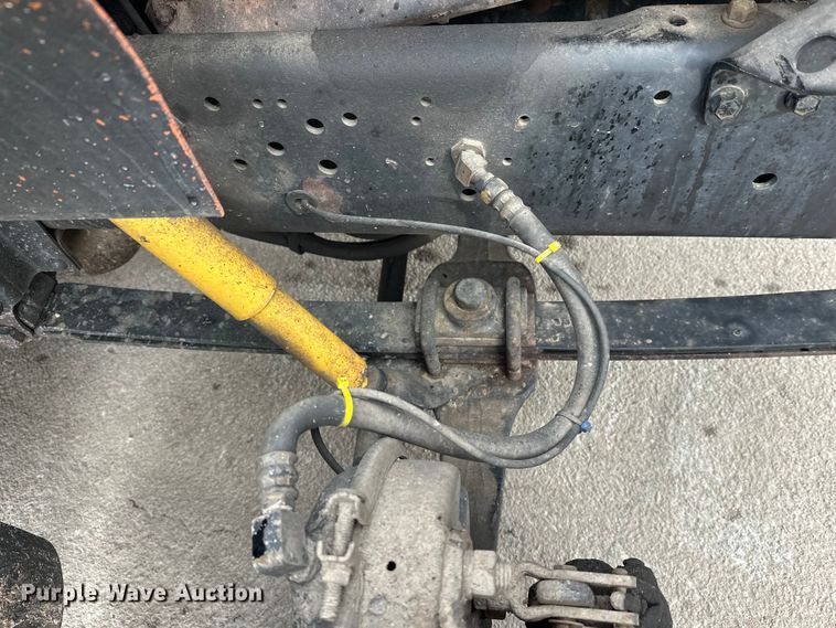 image for item FK1581 2002 International 4700 Low Profile Crew Cab flatbed truck