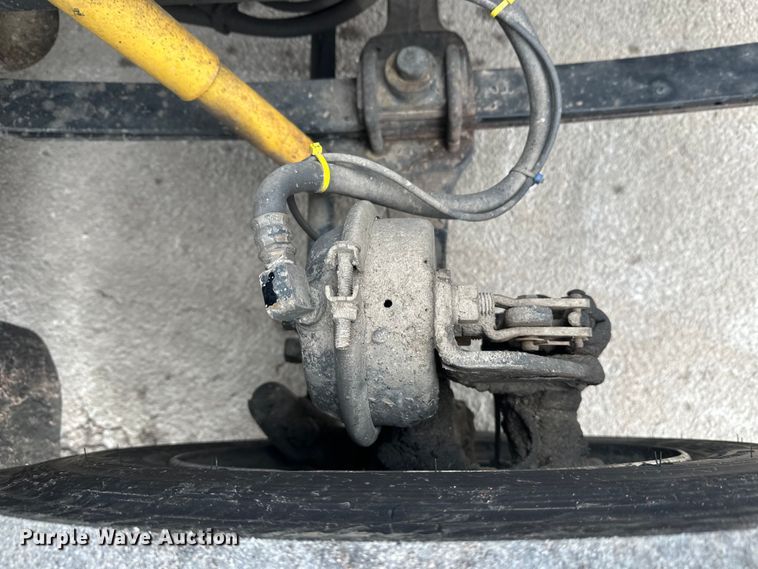 image for item FK1581 2002 International 4700 Low Profile Crew Cab flatbed truck