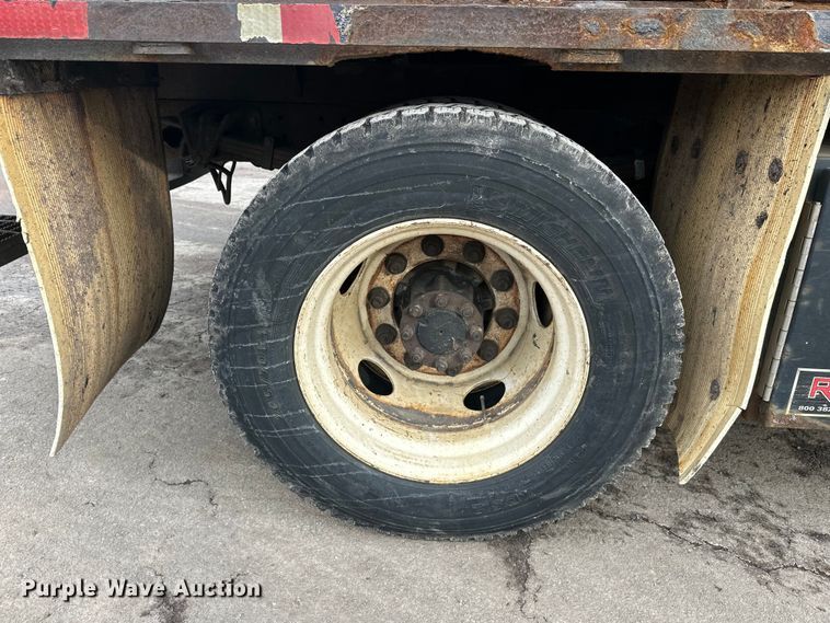 image for item FK1581 2002 International 4700 Low Profile Crew Cab flatbed truck