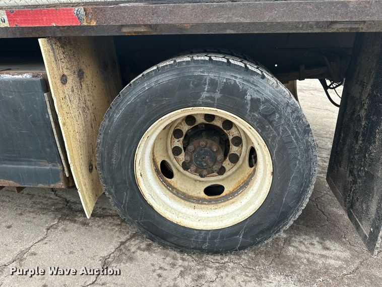 image for item FK1581 2002 International 4700 Low Profile Crew Cab flatbed truck