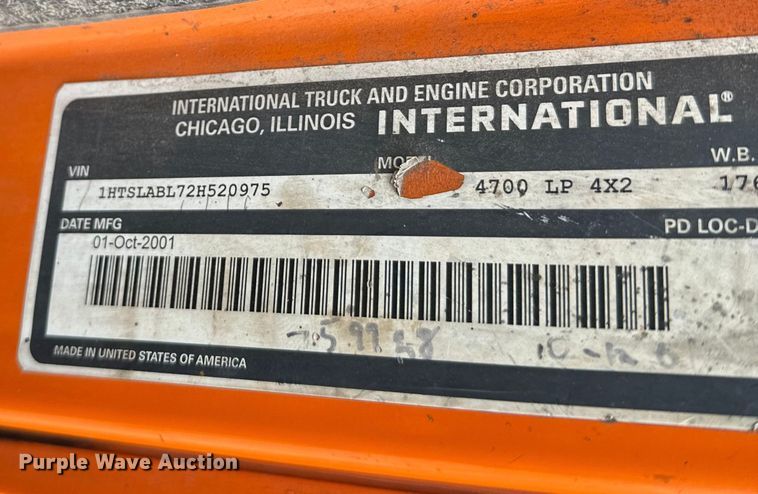image for item FK1581 2002 International 4700 Low Profile Crew Cab flatbed truck