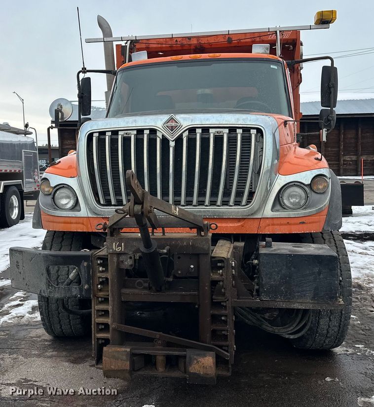 image for item FK1582 2008 International 7600 dump truck