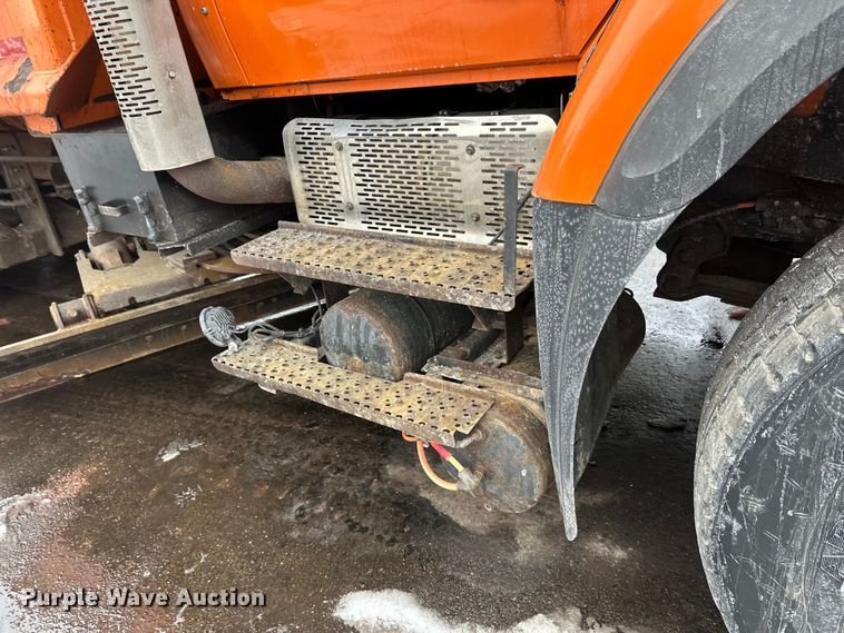 image for item FK1582 2008 International 7600 dump truck