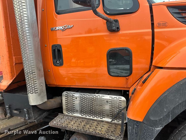 image for item FK1582 2008 International 7600 dump truck