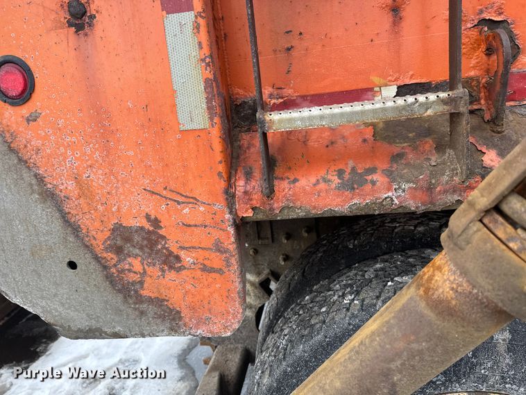 image for item FK1582 2008 International 7600 dump truck