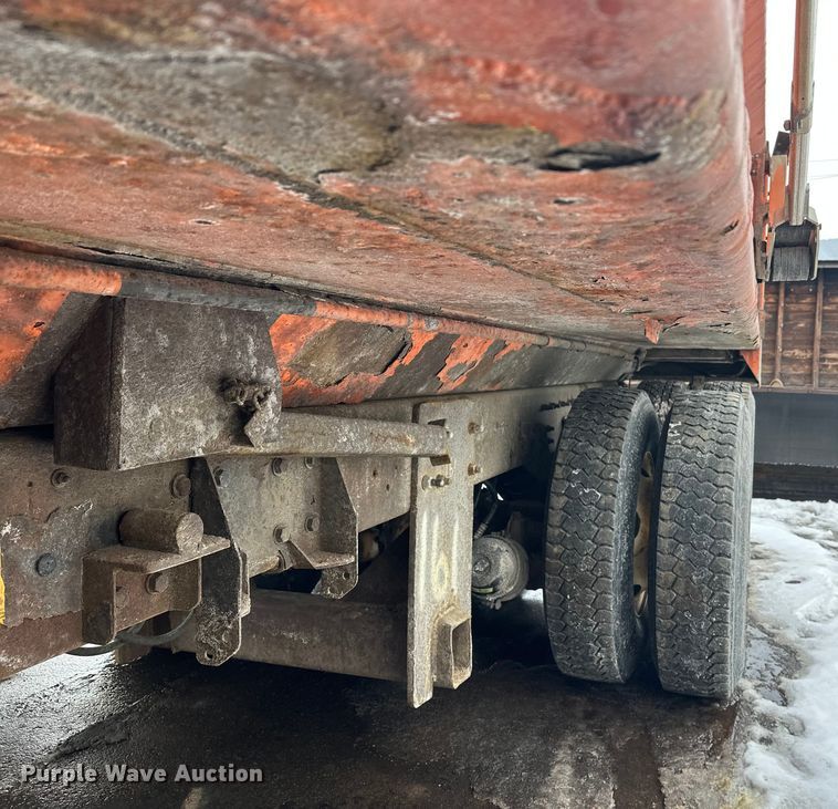 image for item FK1582 2008 International 7600 dump truck