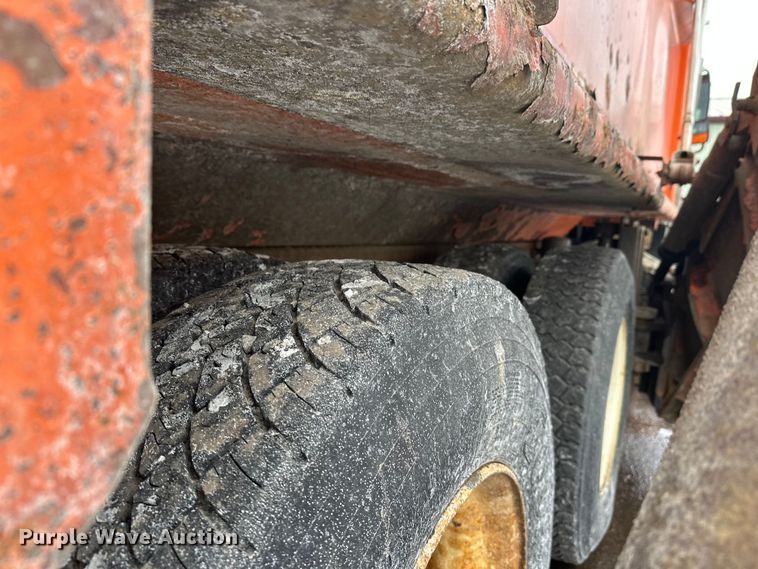 image for item FK1582 2008 International 7600 dump truck