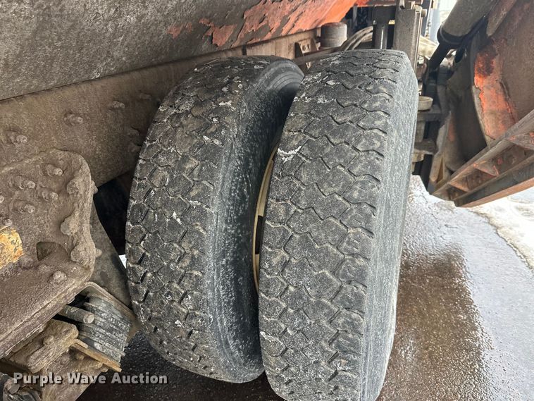 image for item FK1582 2008 International 7600 dump truck